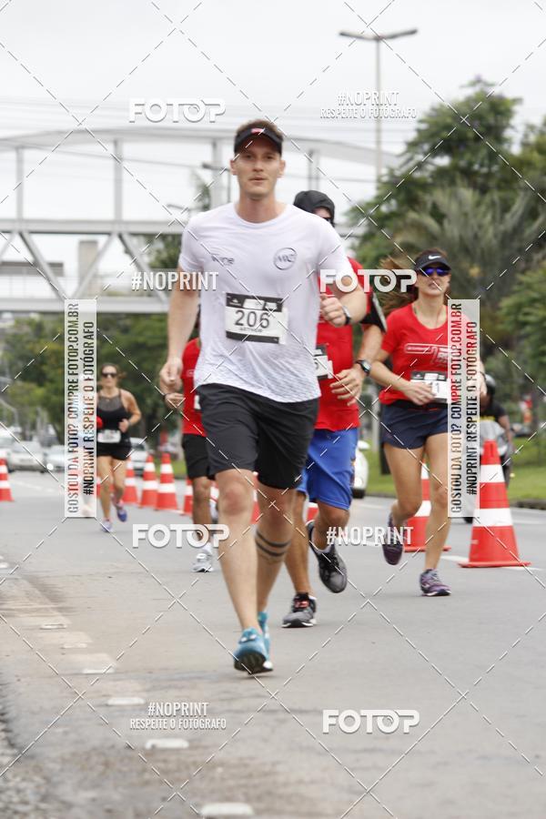 Buy your photos of the eventSantander Track & Field Run Series - Shopping Tambor on Fotop
