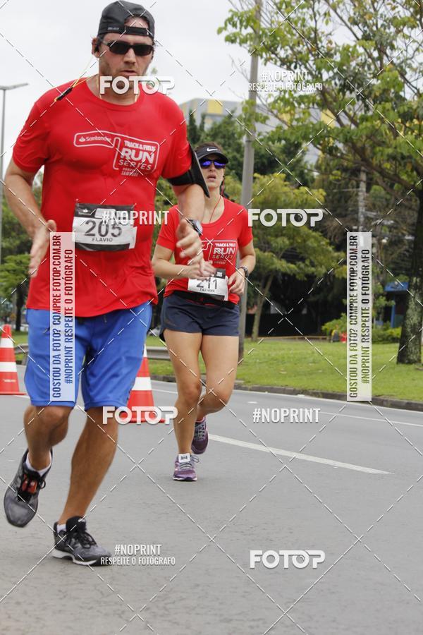 Buy your photos of the eventSantander Track & Field Run Series - Shopping Tambor on Fotop