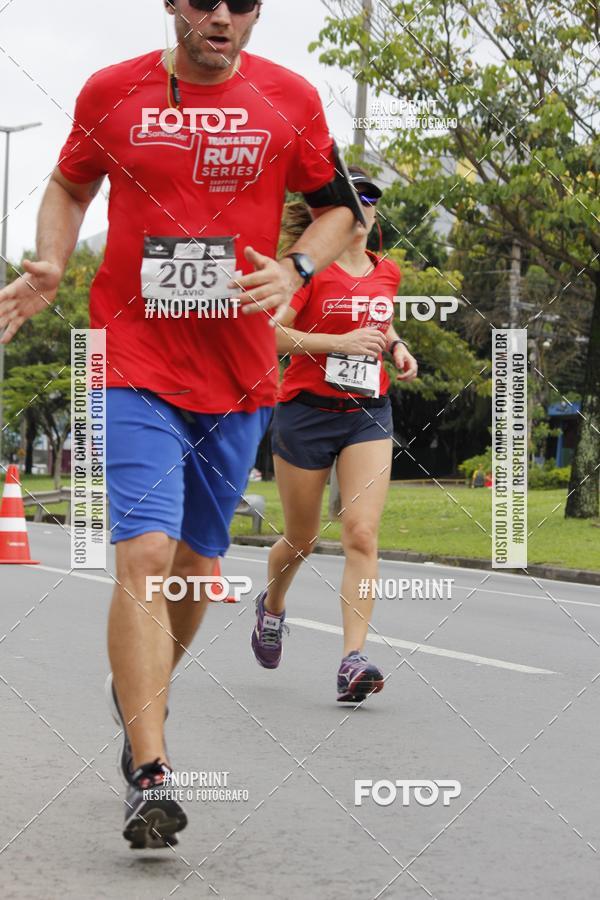 Buy your photos of the eventSantander Track & Field Run Series - Shopping Tambor on Fotop