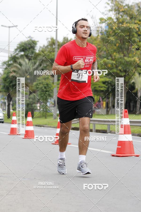Buy your photos of the eventSantander Track & Field Run Series - Shopping Tambor on Fotop