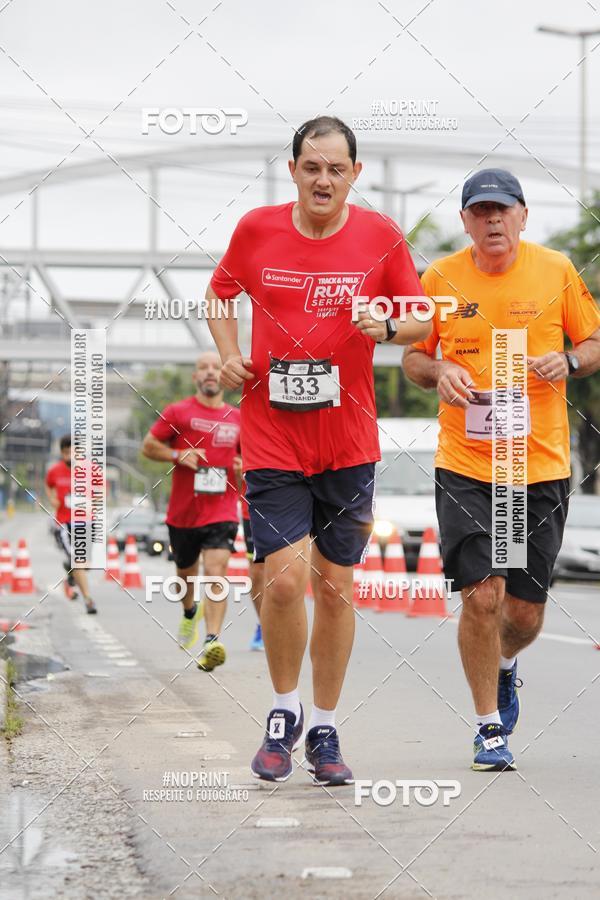Buy your photos of the eventSantander Track & Field Run Series - Shopping Tambor on Fotop