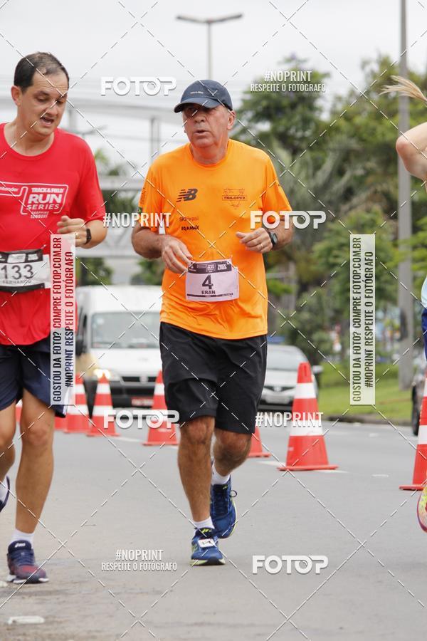 Buy your photos of the eventSantander Track & Field Run Series - Shopping Tambor on Fotop
