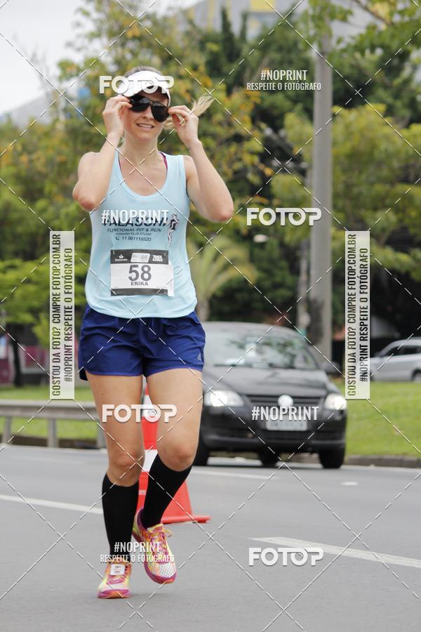 Buy your photos of the eventSantander Track & Field Run Series - Shopping Tambor on Fotop