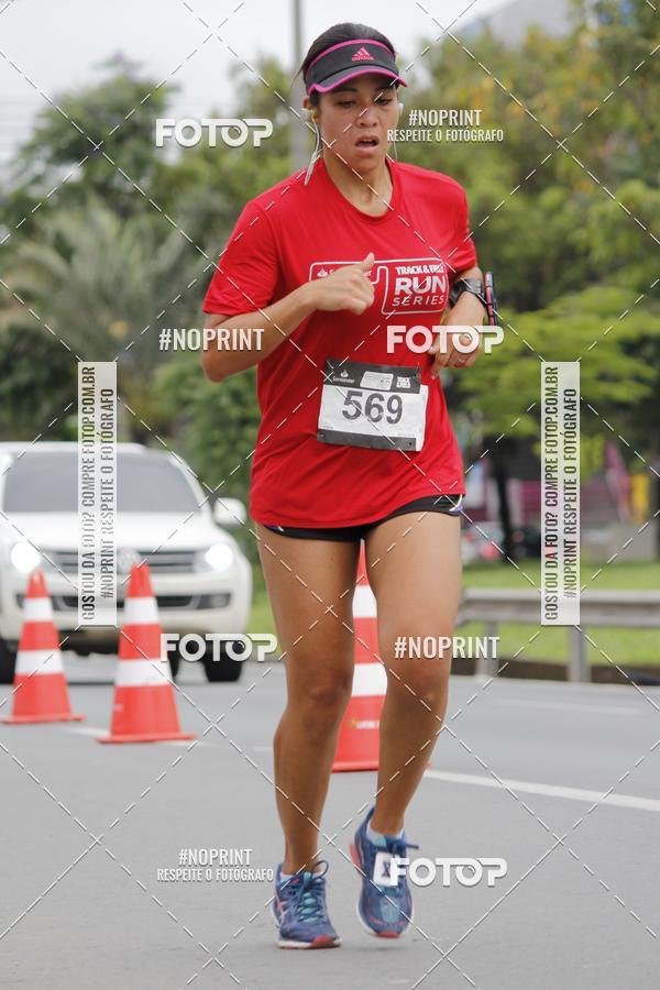 Buy your photos of the eventSantander Track & Field Run Series - Shopping Tambor on Fotop