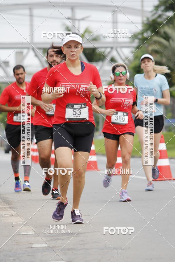 Buy your photos of the eventSantander Track & Field Run Series - Shopping Tambor on Fotop