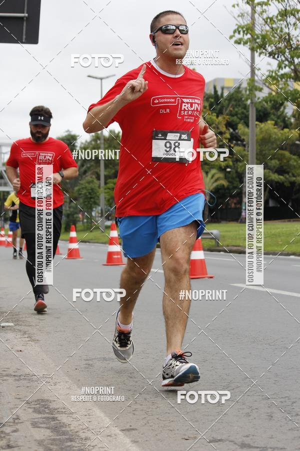 Buy your photos of the eventSantander Track & Field Run Series - Shopping Tambor on Fotop
