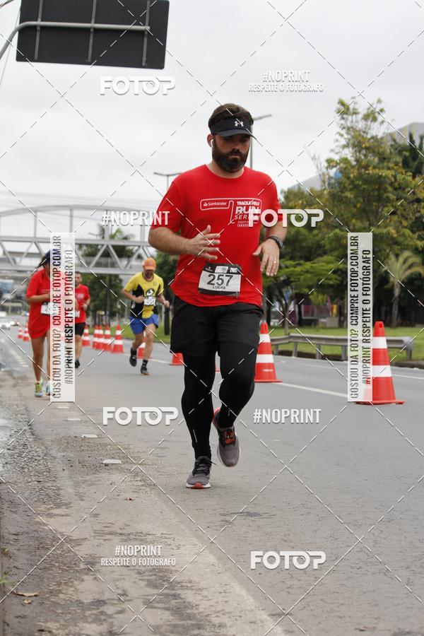 Buy your photos of the eventSantander Track & Field Run Series - Shopping Tambor on Fotop