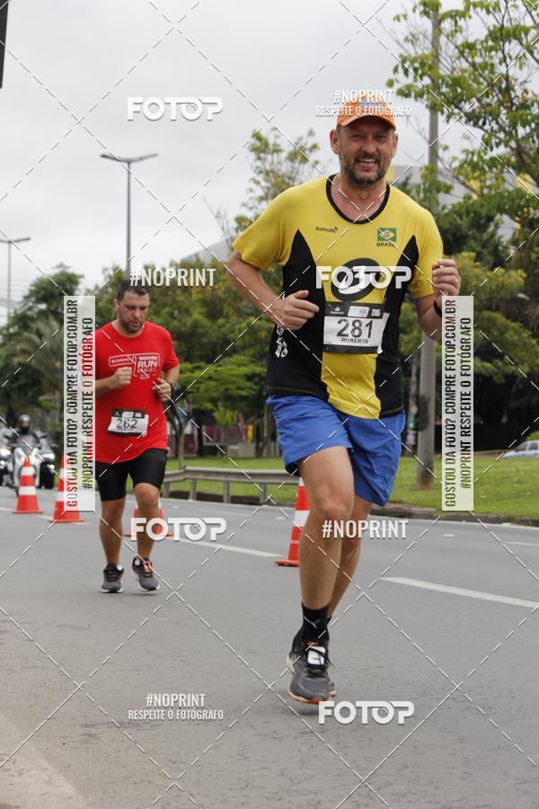 Buy your photos of the eventSantander Track & Field Run Series - Shopping Tambor on Fotop