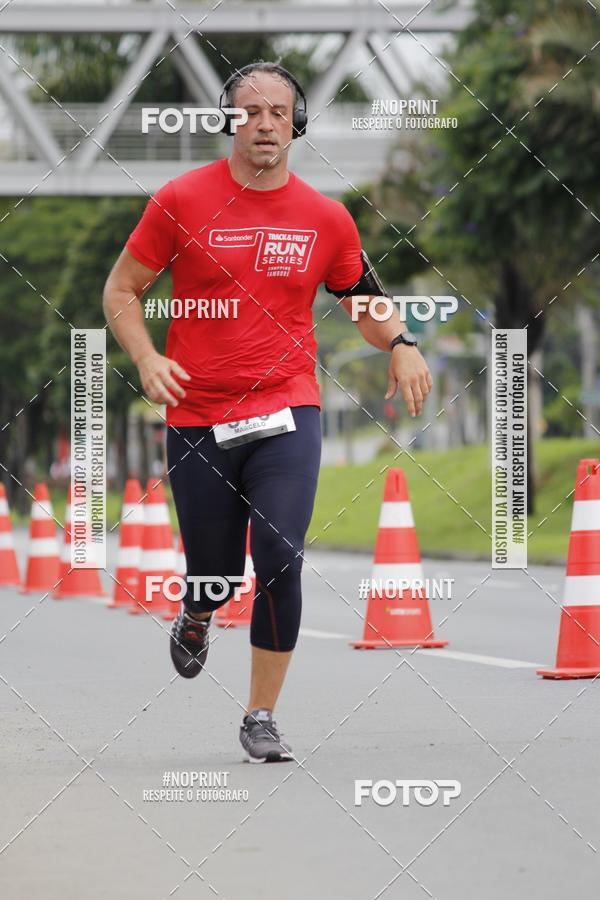 Buy your photos of the eventSantander Track & Field Run Series - Shopping Tambor on Fotop
