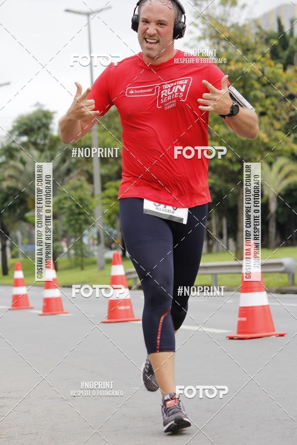 Buy your photos of the eventSantander Track & Field Run Series - Shopping Tambor on Fotop