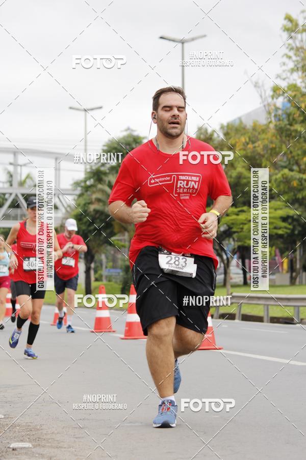 Buy your photos of the eventSantander Track & Field Run Series - Shopping Tambor on Fotop