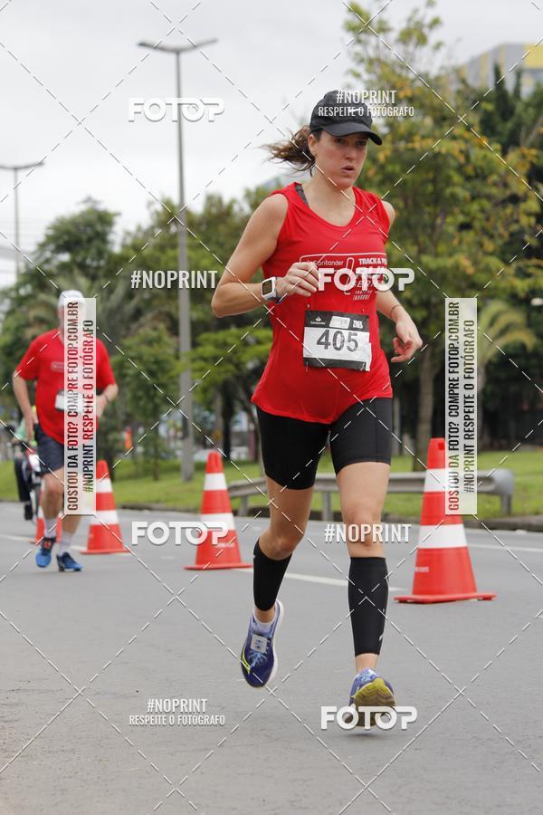 Buy your photos of the eventSantander Track & Field Run Series - Shopping Tambor on Fotop