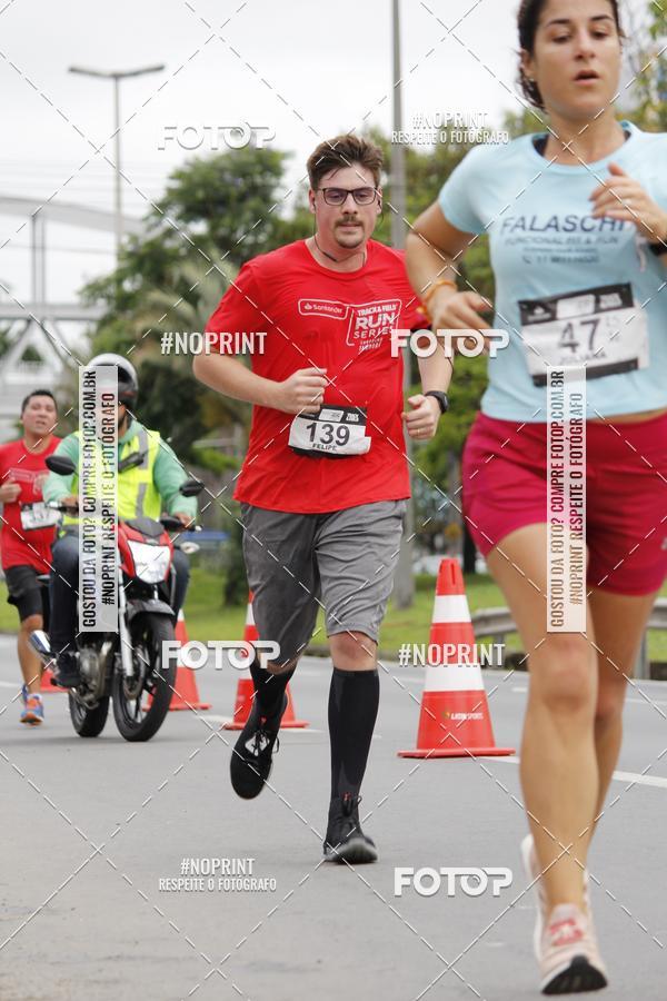 Buy your photos of the eventSantander Track & Field Run Series - Shopping Tambor on Fotop
