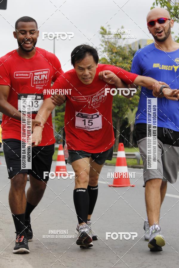Buy your photos of the eventSantander Track & Field Run Series - Shopping Tambor on Fotop