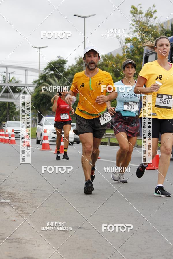 Buy your photos of the eventSantander Track & Field Run Series - Shopping Tambor on Fotop