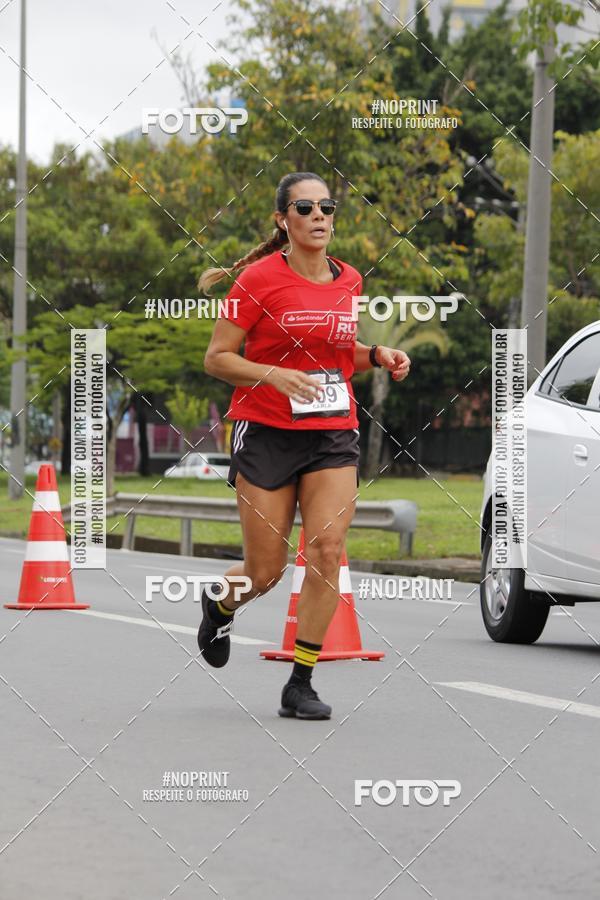 Buy your photos of the eventSantander Track & Field Run Series - Shopping Tambor on Fotop