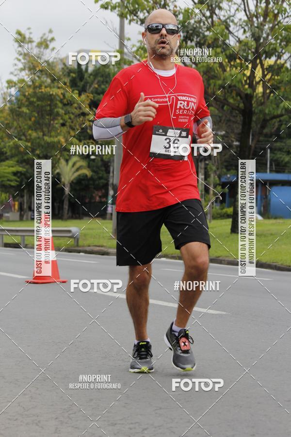 Buy your photos of the eventSantander Track & Field Run Series - Shopping Tambor on Fotop