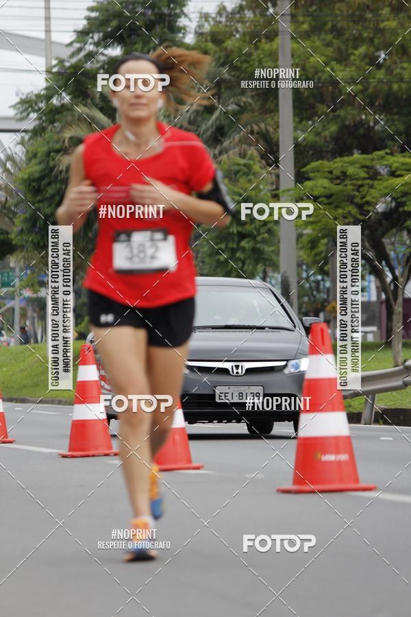 Buy your photos of the eventSantander Track & Field Run Series - Shopping Tambor on Fotop