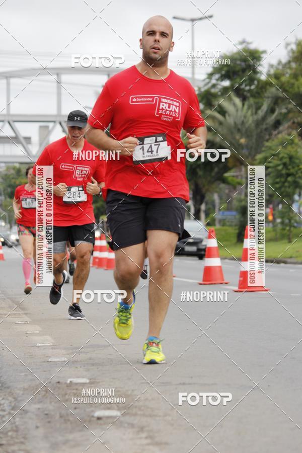 Buy your photos of the eventSantander Track & Field Run Series - Shopping Tambor on Fotop