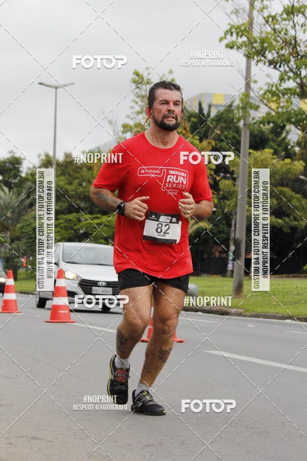 Buy your photos of the eventSantander Track & Field Run Series - Shopping Tambor on Fotop