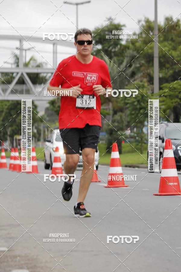 Buy your photos of the eventSantander Track & Field Run Series - Shopping Tambor on Fotop
