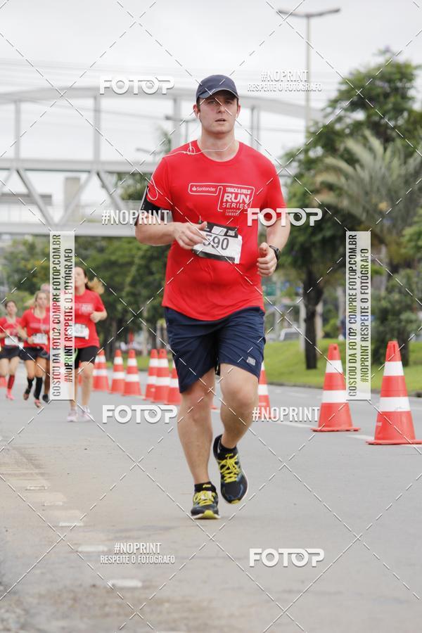 Buy your photos of the eventSantander Track & Field Run Series - Shopping Tambor on Fotop