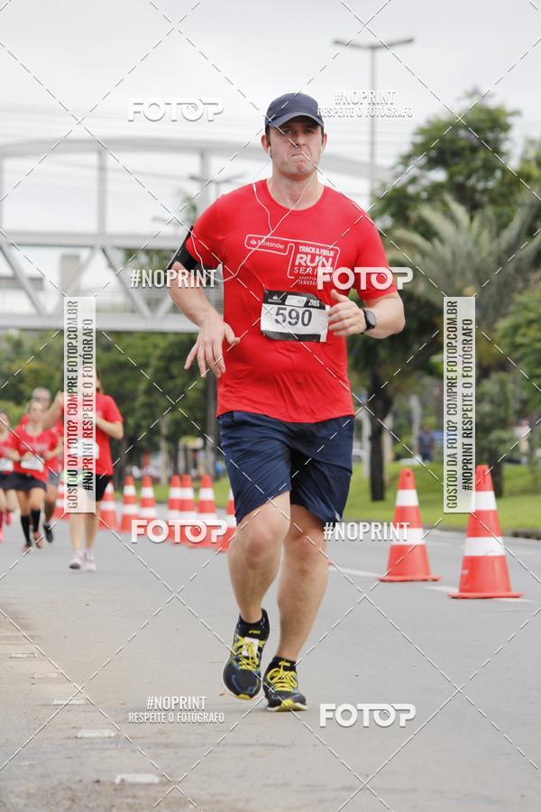 Buy your photos of the eventSantander Track & Field Run Series - Shopping Tambor on Fotop