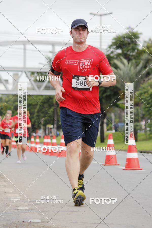 Buy your photos of the eventSantander Track & Field Run Series - Shopping Tambor on Fotop
