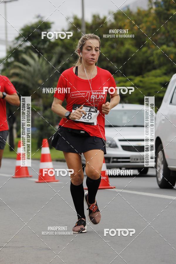 Buy your photos of the eventSantander Track & Field Run Series - Shopping Tambor on Fotop
