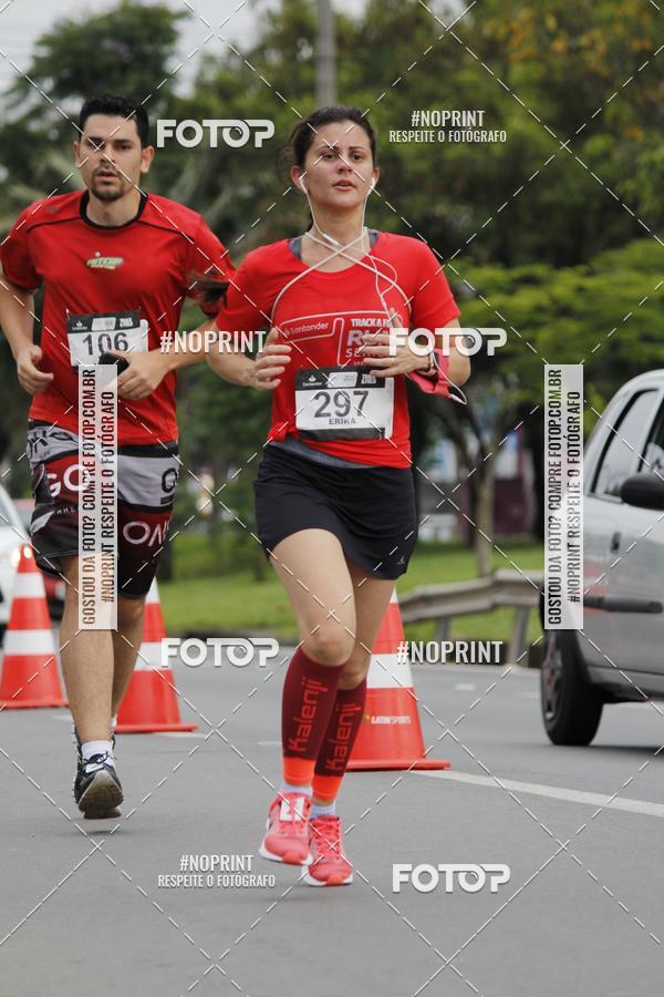 Buy your photos of the eventSantander Track & Field Run Series - Shopping Tambor on Fotop