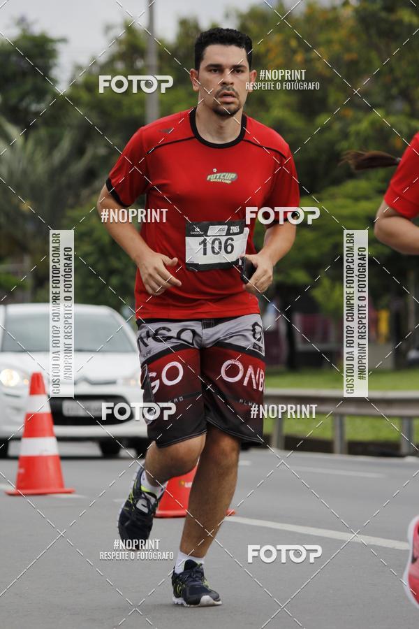 Buy your photos of the eventSantander Track & Field Run Series - Shopping Tambor on Fotop