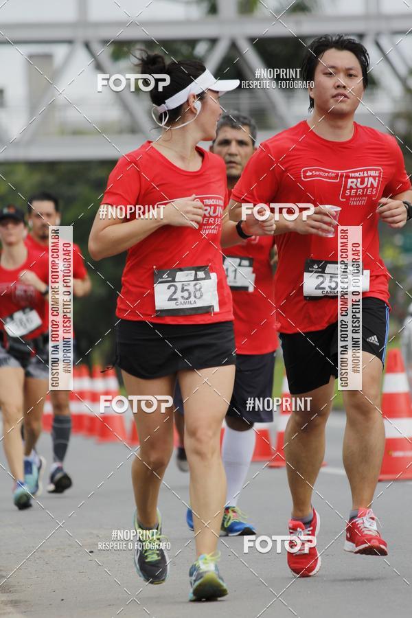 Buy your photos of the eventSantander Track & Field Run Series - Shopping Tambor on Fotop