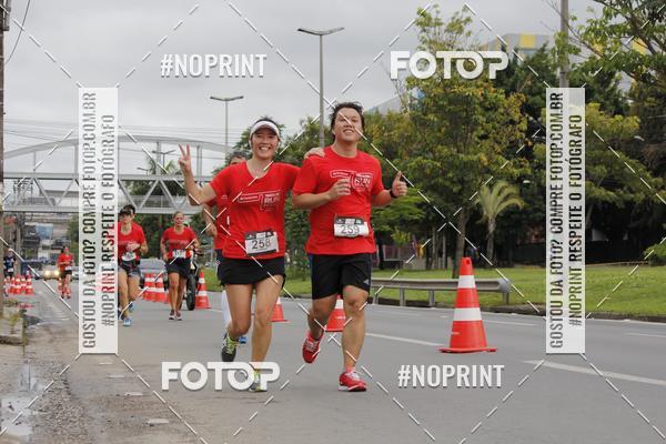 Buy your photos of the eventSantander Track & Field Run Series - Shopping Tambor on Fotop