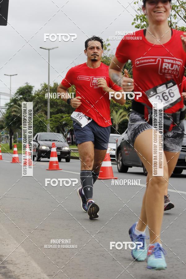 Buy your photos of the eventSantander Track & Field Run Series - Shopping Tambor on Fotop