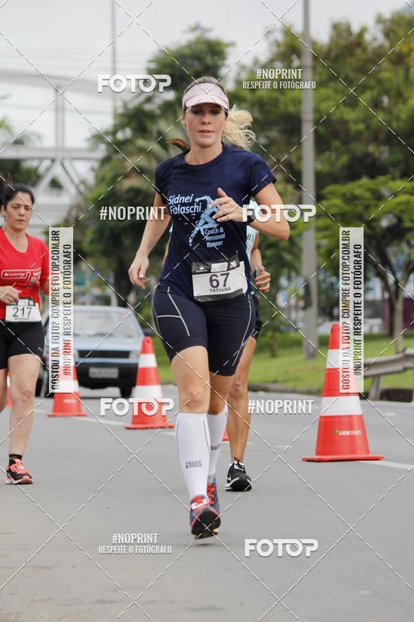 Buy your photos of the eventSantander Track & Field Run Series - Shopping Tambor on Fotop