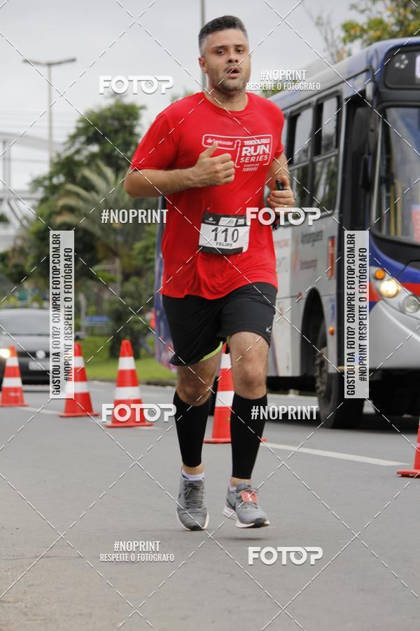 Buy your photos of the eventSantander Track & Field Run Series - Shopping Tambor on Fotop