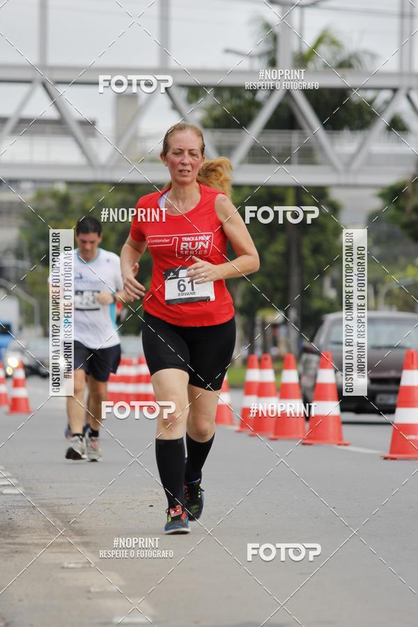Buy your photos of the eventSantander Track & Field Run Series - Shopping Tambor on Fotop