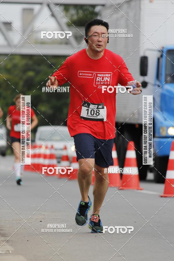 Buy your photos of the eventSantander Track & Field Run Series - Shopping Tambor on Fotop