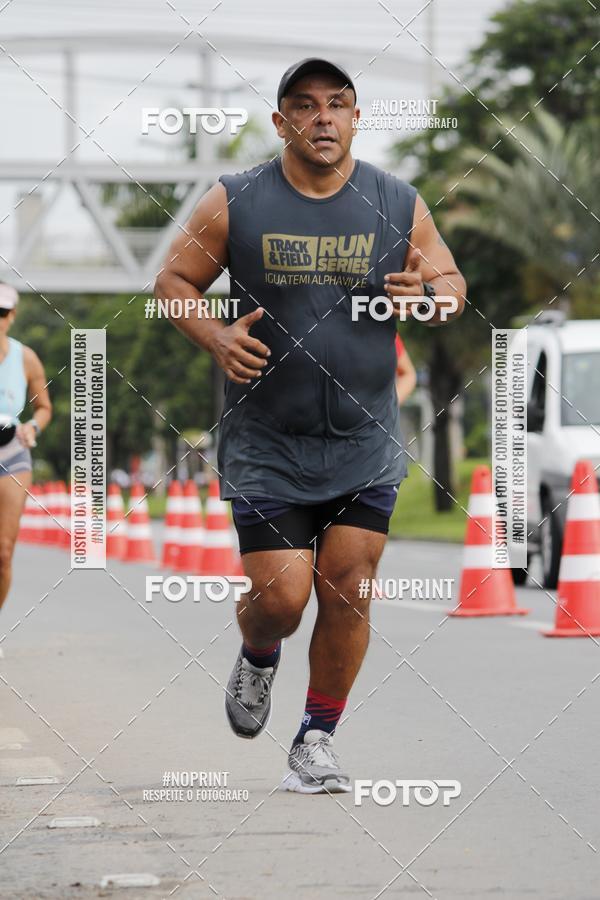 Buy your photos of the eventSantander Track & Field Run Series - Shopping Tambor on Fotop