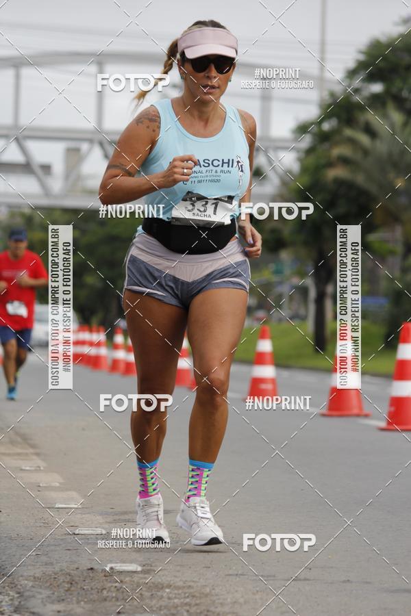 Buy your photos of the eventSantander Track & Field Run Series - Shopping Tambor on Fotop