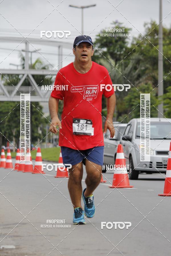 Buy your photos of the eventSantander Track & Field Run Series - Shopping Tambor on Fotop