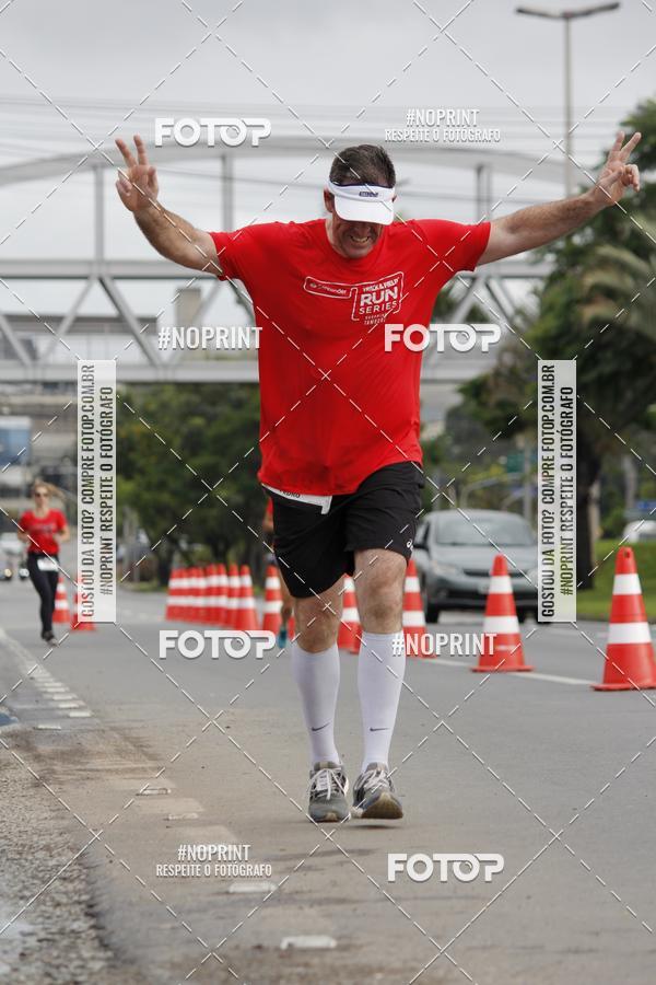 Buy your photos of the eventSantander Track & Field Run Series - Shopping Tambor on Fotop