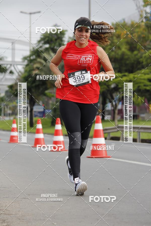Buy your photos of the eventSantander Track & Field Run Series - Shopping Tambor on Fotop