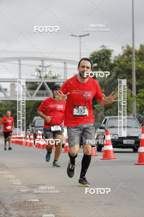 Buy your photos of the eventSantander Track & Field Run Series - Shopping Tambor on Fotop