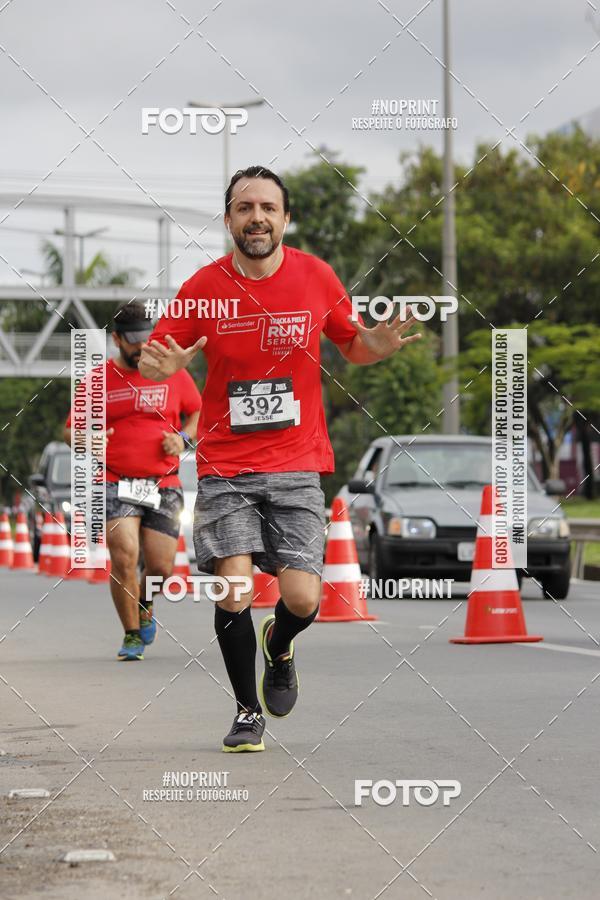 Buy your photos of the eventSantander Track & Field Run Series - Shopping Tambor on Fotop