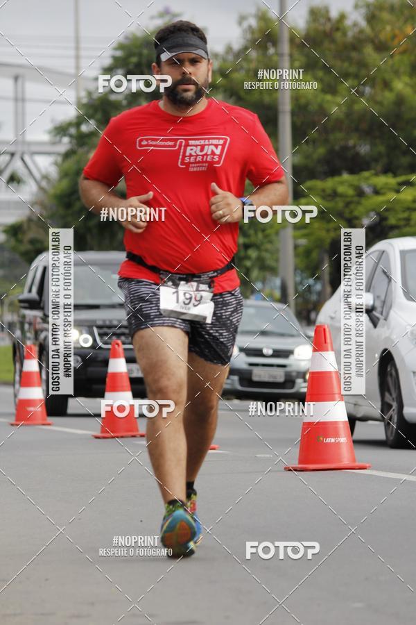 Buy your photos of the eventSantander Track & Field Run Series - Shopping Tambor on Fotop
