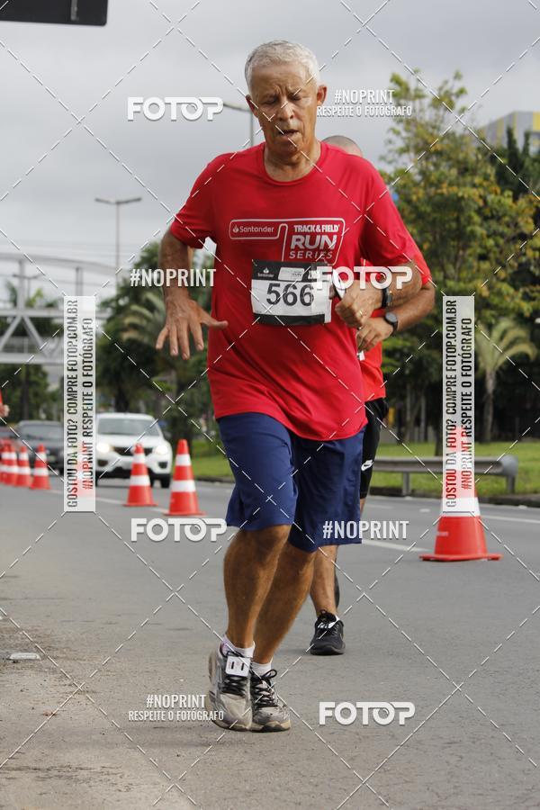 Buy your photos of the eventSantander Track & Field Run Series - Shopping Tambor on Fotop