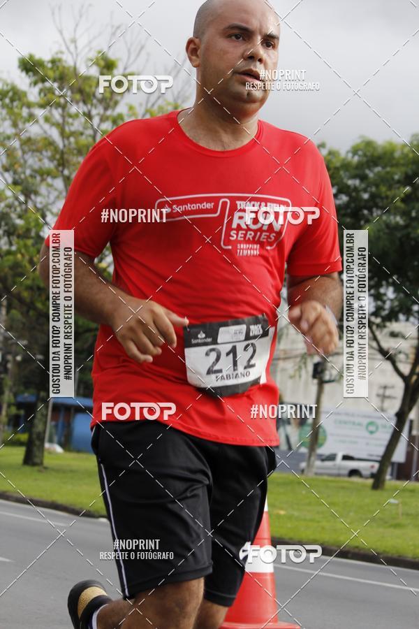 Buy your photos of the eventSantander Track & Field Run Series - Shopping Tambor on Fotop