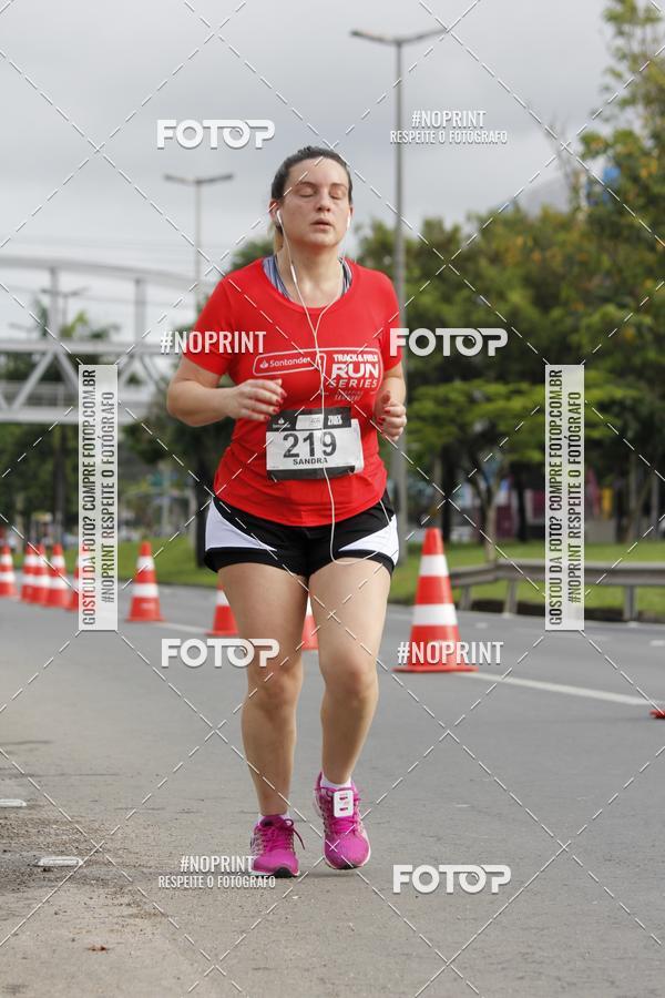 Buy your photos of the eventSantander Track & Field Run Series - Shopping Tambor on Fotop