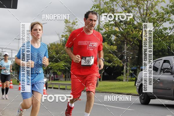 Buy your photos of the eventSantander Track & Field Run Series - Shopping Tambor on Fotop